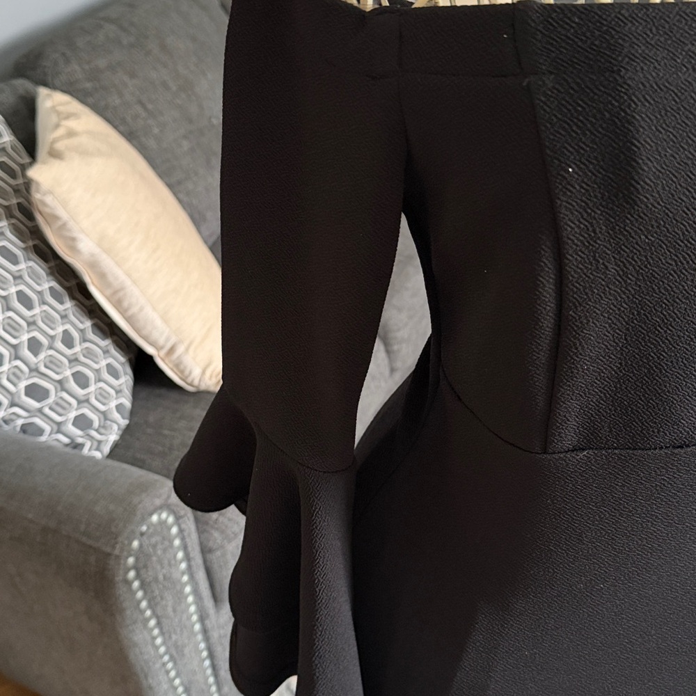 Black Off-Shoulder Bell Sleeve Dress - Picture 3 of 7